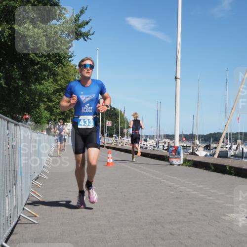 17.08.2025 - KN Förde Triathlon 2025 KatJ http://msf.ph/oto/8589310 17.08.2025 13:33:49 Laufen 433, 464 meine-sportfotos.de