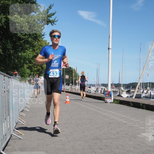 17.08.2025 - KN Förde Triathlon 2025 KatJ http://msf.ph/oto/8589314 17.08.2025 13:33:49 Laufen 433, 464 meine-sportfotos.de