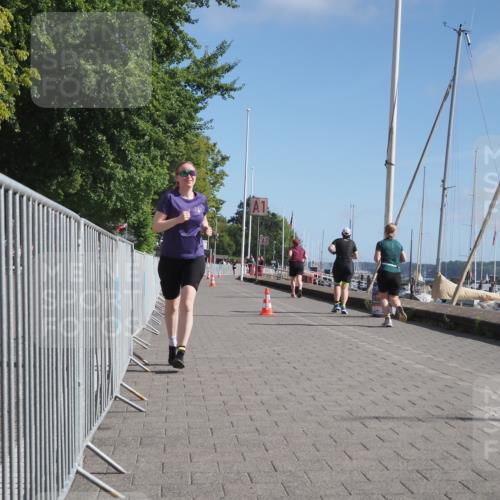 17.08.2025 - KN Förde Triathlon 2025 KatJ http://msf.ph/oto/8589412 17.08.2025 10:42:07 Laufen 170, 230 meine-sportfotos.de