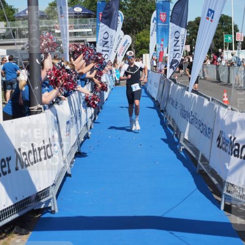17.08.2025 - KN Förde Triathlon 2025 MichiJ http://msf.ph/oto/8589428 17.08.2025 13:47:32 Laufen 420, 424 meine-sportfotos.de