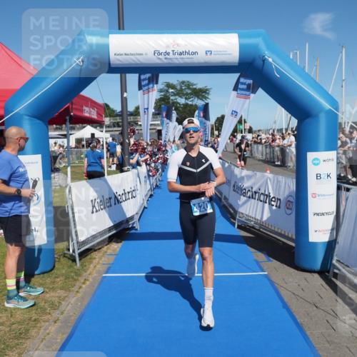 17.08.2025 - KN Förde Triathlon 2025 MichiJ http://msf.ph/oto/8589523 17.08.2025 13:47:35 Laufen 420, 424 meine-sportfotos.de