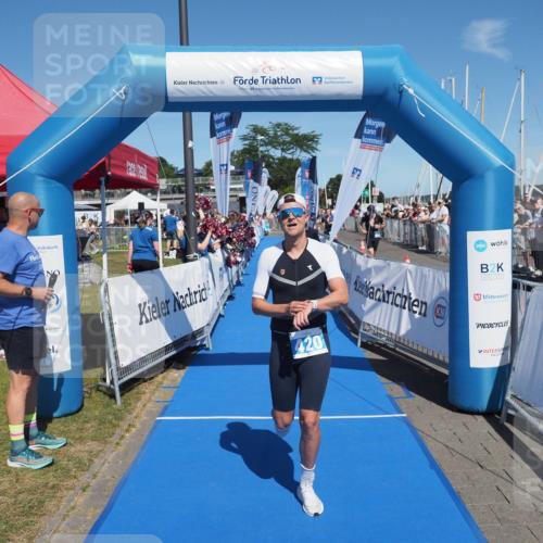 17.08.2025 - KN Förde Triathlon 2025 MichiJ http://msf.ph/oto/8589528 17.08.2025 13:47:35 Laufen 420, 424 meine-sportfotos.de