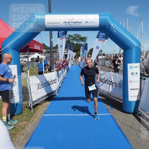 17.08.2025 - KN Förde Triathlon 2025 MichiJ http://msf.ph/oto/8589536 17.08.2025 13:47:36 Laufen 420, 424 meine-sportfotos.de