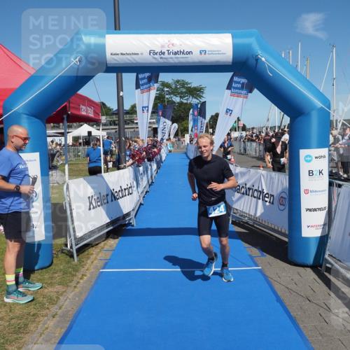 17.08.2025 - KN Förde Triathlon 2025 MichiJ http://msf.ph/oto/8589540 17.08.2025 13:47:37 Laufen 420, 424 meine-sportfotos.de