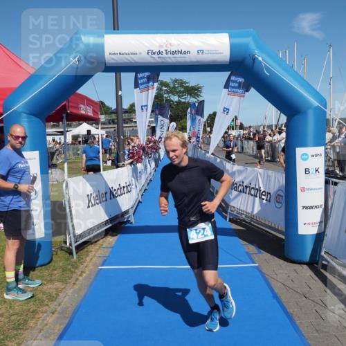 17.08.2025 - KN Förde Triathlon 2025 MichiJ http://msf.ph/oto/8589553 17.08.2025 13:47:37 Laufen 420, 424 meine-sportfotos.de