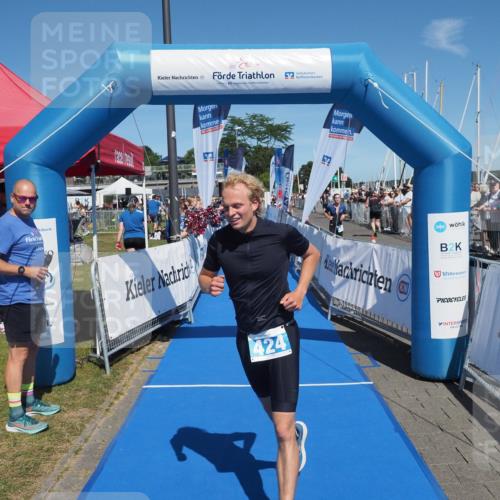 17.08.2025 - KN Förde Triathlon 2025 MichiJ http://msf.ph/oto/8589556 17.08.2025 13:47:37 Laufen 420, 424 meine-sportfotos.de