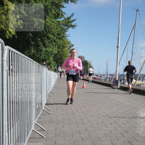 17.08.2025 - KN Förde Triathlon 2025 KatJ http://msf.ph/oto/8589572 17.08.2025 10:42:29 Laufen 243 meine-sportfotos.de
