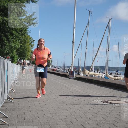 17.08.2025 - KN Förde Triathlon 2025 KatJ http://msf.ph/oto/8589745 17.08.2025 10:42:56 Laufen 235 meine-sportfotos.de