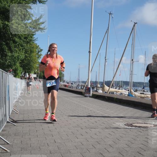 17.08.2025 - KN Förde Triathlon 2025 KatJ http://msf.ph/oto/8589749 17.08.2025 10:42:56 Laufen 235 meine-sportfotos.de