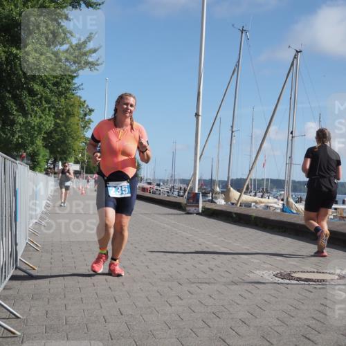 17.08.2025 - KN Förde Triathlon 2025 KatJ http://msf.ph/oto/8589758 17.08.2025 10:42:56 Laufen 235 meine-sportfotos.de