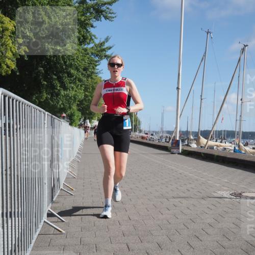 17.08.2025 - KN Förde Triathlon 2025 KatJ http://msf.ph/oto/8589904 17.08.2025 10:43:31 Laufen 171 meine-sportfotos.de