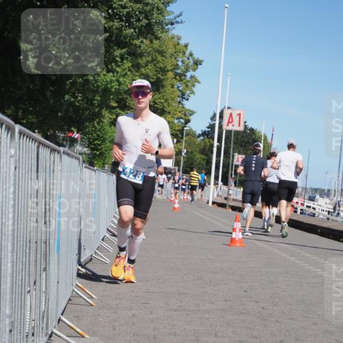 17.08.2025 - KN Förde Triathlon 2025 KatJ http://msf.ph/oto/8589937 17.08.2025 13:35:07 Laufen 428, 431 meine-sportfotos.de