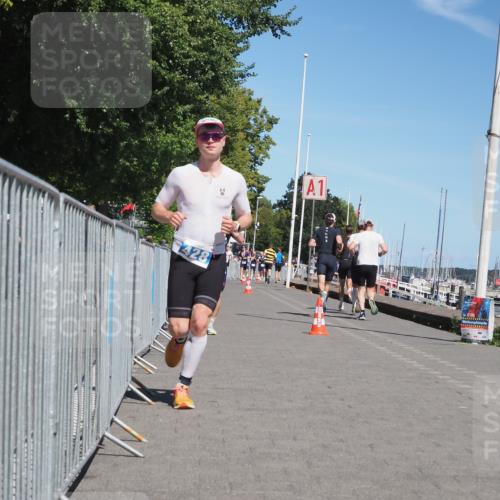17.08.2025 - KN Förde Triathlon 2025 KatJ http://msf.ph/oto/8589955 17.08.2025 13:35:08 Laufen 428, 431 meine-sportfotos.de