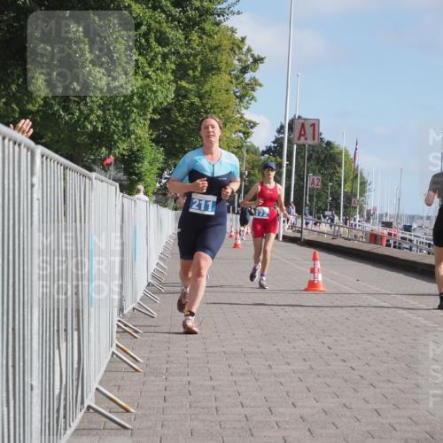 17.08.2025 - KN Förde Triathlon 2025 KatJ http://msf.ph/oto/8590011 17.08.2025 10:16:52 Laufen 131, 151, 172, 184, 211 meine-sportfotos.de