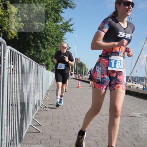 17.08.2025 - KN Förde Triathlon 2025 KatJ http://msf.ph/oto/8590056 17.08.2025 10:43:55 Laufen 188, 225, 245 meine-sportfotos.de