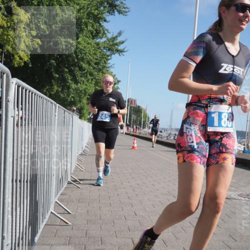 17.08.2025 - KN Förde Triathlon 2025 KatJ http://msf.ph/oto/8590061 17.08.2025 10:43:55 Laufen 188, 225, 245 meine-sportfotos.de