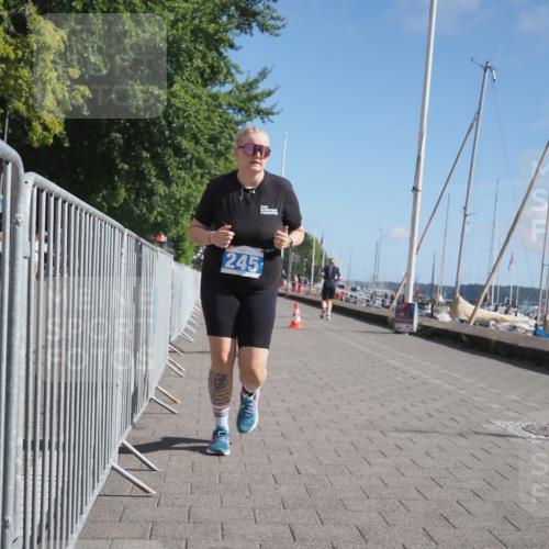 17.08.2025 - KN Förde Triathlon 2025 KatJ http://msf.ph/oto/8590073 17.08.2025 10:43:56 Laufen 188, 225, 245 meine-sportfotos.de