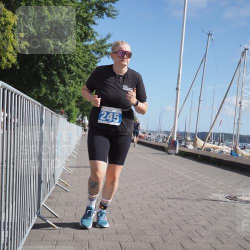 17.08.2025 - KN Förde Triathlon 2025 KatJ http://msf.ph/oto/8590090 17.08.2025 10:43:56 Laufen 188, 225, 245 meine-sportfotos.de
