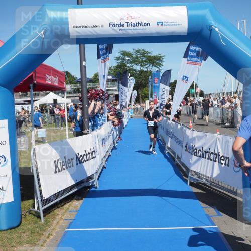 17.08.2025 - KN Förde Triathlon 2025 MichiJ http://msf.ph/oto/8590097 17.08.2025 13:48:58 Laufen 440 meine-sportfotos.de
