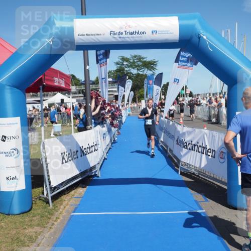 17.08.2025 - KN Förde Triathlon 2025 MichiJ http://msf.ph/oto/8590113 17.08.2025 13:48:59 Laufen 440 meine-sportfotos.de