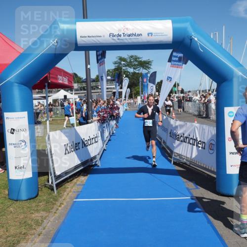 17.08.2025 - KN Förde Triathlon 2025 MichiJ http://msf.ph/oto/8590140 17.08.2025 13:48:59 Laufen 440 meine-sportfotos.de