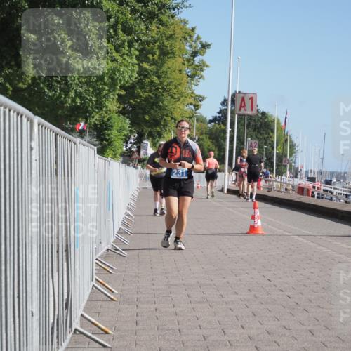 17.08.2025 - KN Förde Triathlon 2025 KatJ http://msf.ph/oto/8590144 17.08.2025 10:44:18 Laufen 231 meine-sportfotos.de