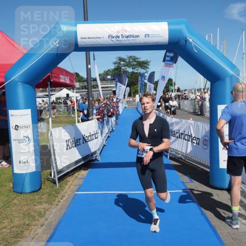 17.08.2025 - KN Förde Triathlon 2025 MichiJ http://msf.ph/oto/8590176 17.08.2025 13:49:01 Laufen 440 meine-sportfotos.de