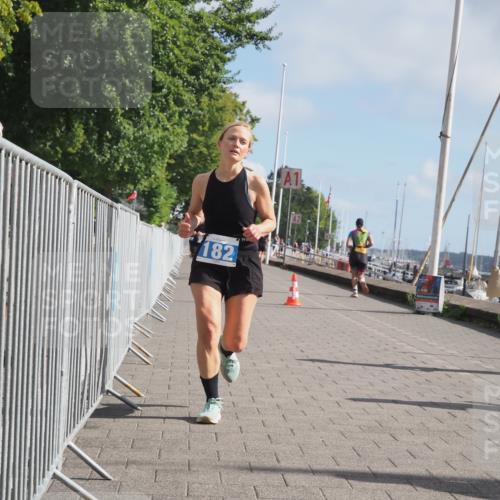 17.08.2025 - KN Förde Triathlon 2025 KatJ http://msf.ph/oto/8590184 17.08.2025 10:17:02 Laufen 130, 162, 182 meine-sportfotos.de