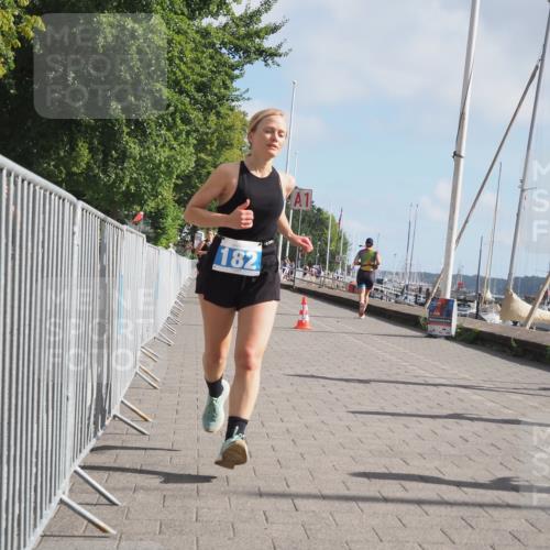 17.08.2025 - KN Förde Triathlon 2025 KatJ http://msf.ph/oto/8590193 17.08.2025 10:17:02 Laufen 130, 162, 182 meine-sportfotos.de
