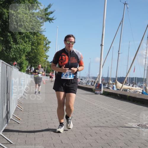 17.08.2025 - KN Förde Triathlon 2025 KatJ http://msf.ph/oto/8590209 17.08.2025 10:44:23 Laufen 231, 238 meine-sportfotos.de