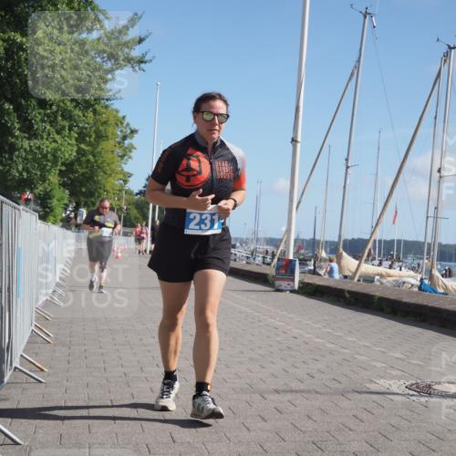 17.08.2025 - KN Förde Triathlon 2025 KatJ http://msf.ph/oto/8590214 17.08.2025 10:44:23 Laufen 231, 238 meine-sportfotos.de