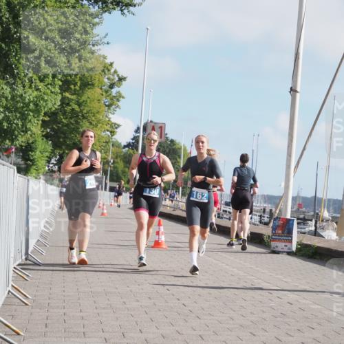 17.08.2025 - KN Förde Triathlon 2025 KatJ http://msf.ph/oto/8590246 17.08.2025 10:17:08 Laufen 130, 162, 208 meine-sportfotos.de