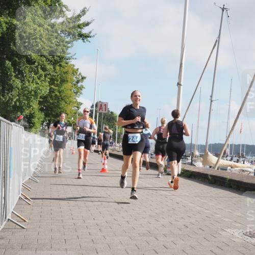 17.08.2025 - KN Förde Triathlon 2025 KatJ http://msf.ph/oto/8590366 17.08.2025 10:17:19 Laufen 103, 176, 180, 244 meine-sportfotos.de