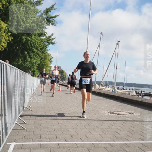 17.08.2025 - KN Förde Triathlon 2025 KatJ http://msf.ph/oto/8590398 17.08.2025 10:17:21 Laufen 103, 176, 180, 244 meine-sportfotos.de