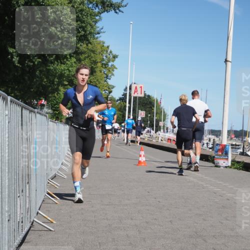 17.08.2025 - KN Förde Triathlon 2025 KatJ http://msf.ph/oto/8590616 17.08.2025 13:35:49 Laufen 455, 472, 498 meine-sportfotos.de