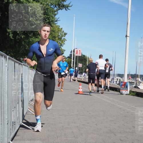 17.08.2025 - KN Förde Triathlon 2025 KatJ http://msf.ph/oto/8590653 17.08.2025 13:35:50 Laufen 455, 472, 498 meine-sportfotos.de