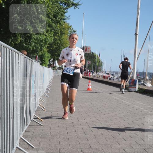 17.08.2025 - KN Förde Triathlon 2025 KatJ http://msf.ph/oto/8590758 17.08.2025 10:45:27 Laufen 249 meine-sportfotos.de