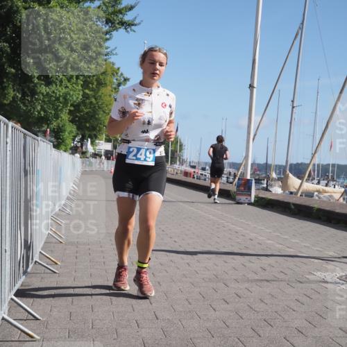 17.08.2025 - KN Förde Triathlon 2025 KatJ http://msf.ph/oto/8590793 17.08.2025 10:45:28 Laufen 249 meine-sportfotos.de