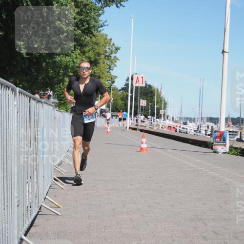 17.08.2025 - KN Förde Triathlon 2025 KatJ http://msf.ph/oto/8590855 17.08.2025 13:36:17 Laufen 440, 465 meine-sportfotos.de