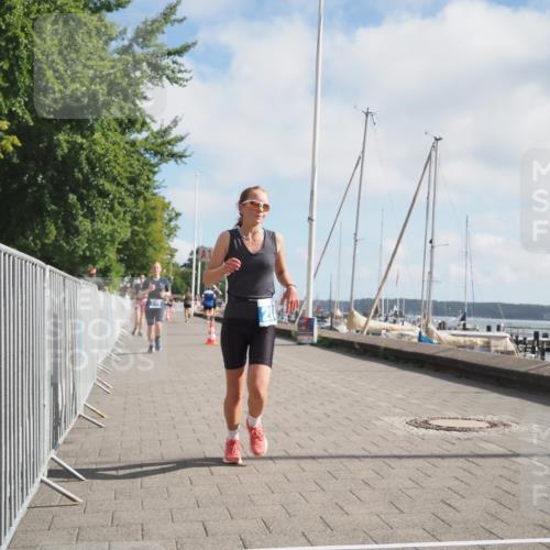 17.08.2025 - KN Förde Triathlon 2025 KatJ http://msf.ph/oto/8590891 17.08.2025 10:17:59 Laufen 143, 173, 188, 204 meine-sportfotos.de