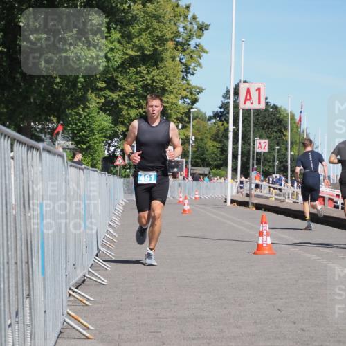 17.08.2025 - KN Förde Triathlon 2025 KatJ http://msf.ph/oto/8590894 17.08.2025 13:36:27 Laufen 491 meine-sportfotos.de