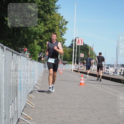 17.08.2025 - KN Förde Triathlon 2025 KatJ http://msf.ph/oto/8590919 17.08.2025 13:36:28 Laufen 491 meine-sportfotos.de