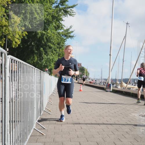 17.08.2025 - KN Förde Triathlon 2025 KatJ http://msf.ph/oto/8590948 17.08.2025 10:18:02 Laufen 173, 188 meine-sportfotos.de