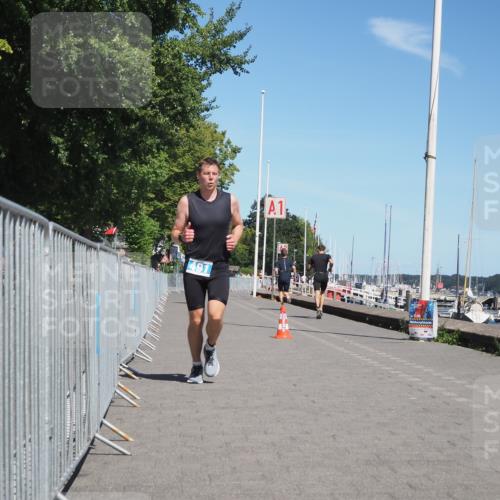 17.08.2025 - KN Förde Triathlon 2025 KatJ http://msf.ph/oto/8590958 17.08.2025 13:36:29 Laufen 491 meine-sportfotos.de