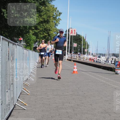 17.08.2025 - KN Förde Triathlon 2025 KatJ http://msf.ph/oto/8591069 17.08.2025 13:37:00 Laufen 402, 409, 483 meine-sportfotos.de