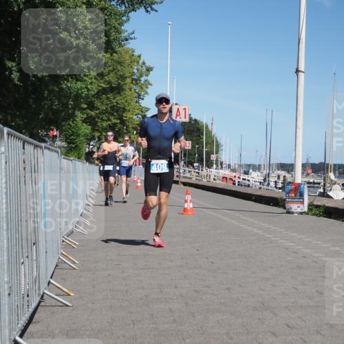 17.08.2025 - KN Förde Triathlon 2025 KatJ http://msf.ph/oto/8591088 17.08.2025 13:37:01 Laufen 402, 409, 483 meine-sportfotos.de