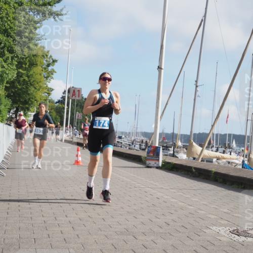 17.08.2025 - KN Förde Triathlon 2025 KatJ http://msf.ph/oto/8591092 17.08.2025 10:18:25 Laufen 163, 174 meine-sportfotos.de