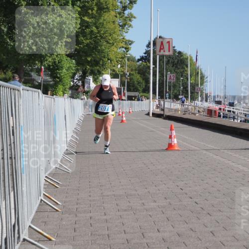 17.08.2025 - KN Förde Triathlon 2025 KatJ http://msf.ph/oto/8591214 17.08.2025 10:51:13 Laufen 207 meine-sportfotos.de