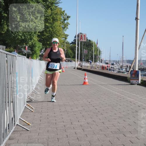 17.08.2025 - KN Förde Triathlon 2025 KatJ http://msf.ph/oto/8591283 17.08.2025 10:51:16 Laufen 207 meine-sportfotos.de