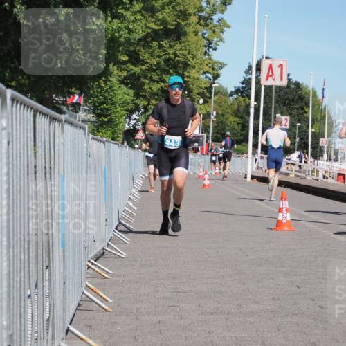 17.08.2025 - KN Förde Triathlon 2025 KatJ http://msf.ph/oto/8591336 17.08.2025 13:37:19 Laufen 443 meine-sportfotos.de